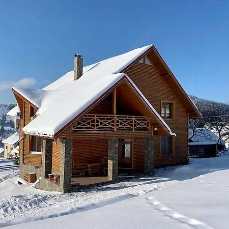 Guest House Velet Bukovel Bagian luar foto