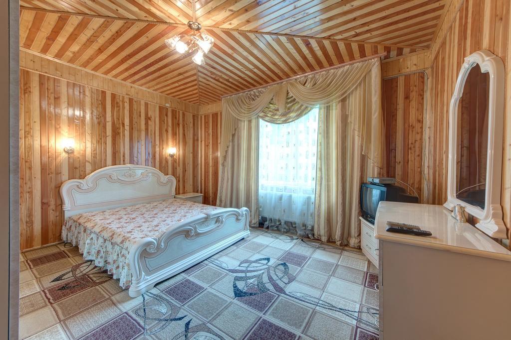 Guest House Velet Bukovel Bagian luar foto