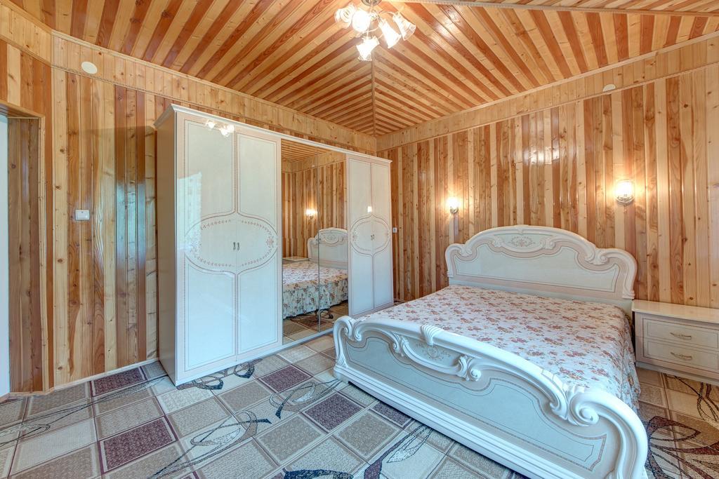 Guest House Velet Bukovel Bagian luar foto