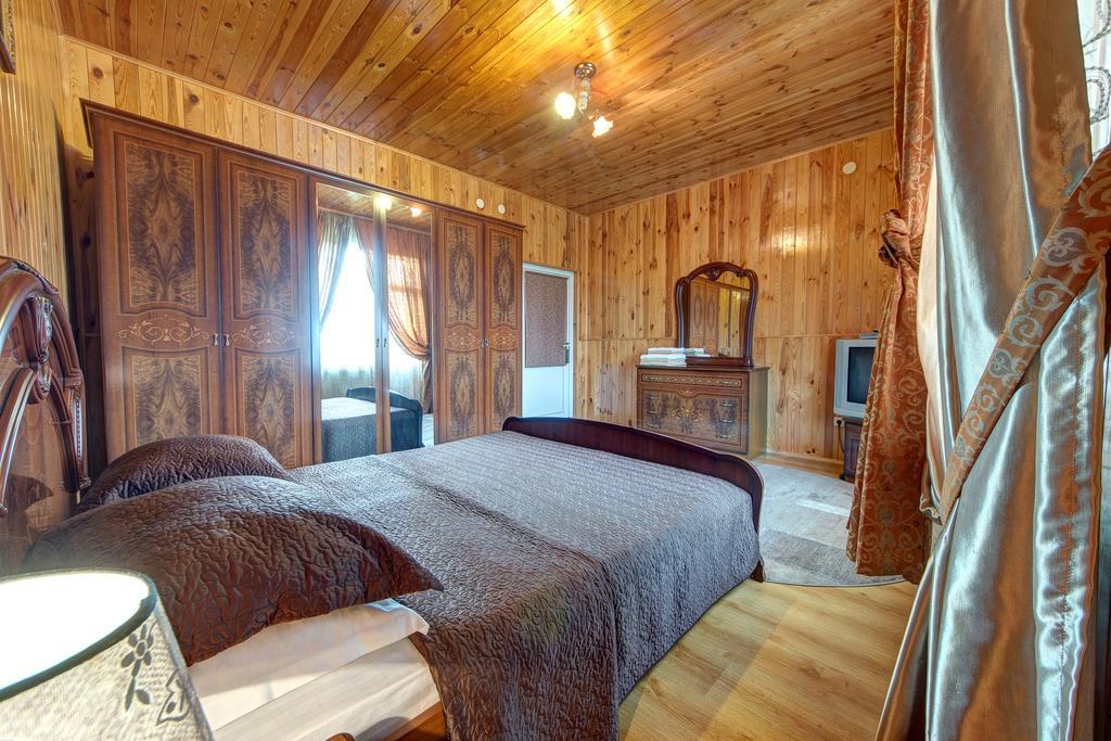 Guest House Velet Bukovel Bagian luar foto